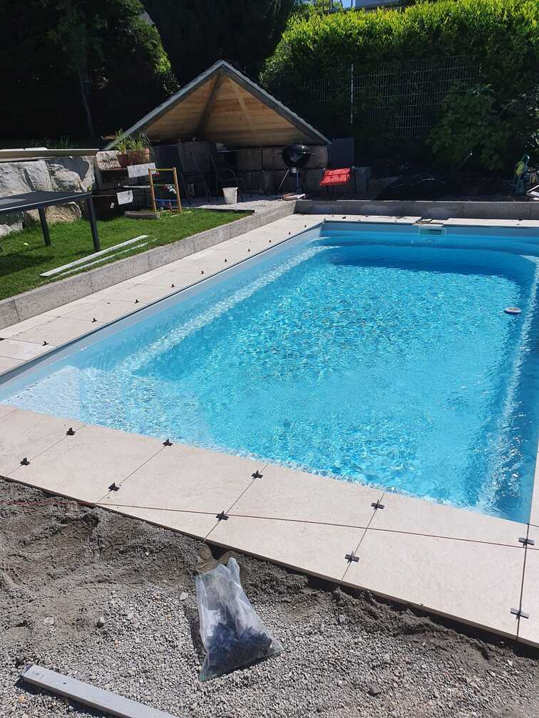 Professionelle Baumpflege einer alten Eiche mittels Seilklettertechnik
